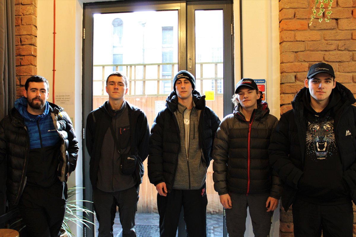 thrive_lcr's tweet photo. Congratulations to our CSCS group on achieving 100%  pass rate.

In collaboration with @Catch22 and @InsideconnectGB, Thrive has supported 99 young people remove this barrier into the construction industry.

Well done - amazing work!

#construction #industry #Jobs https://t.co/Vnumu3lTr4