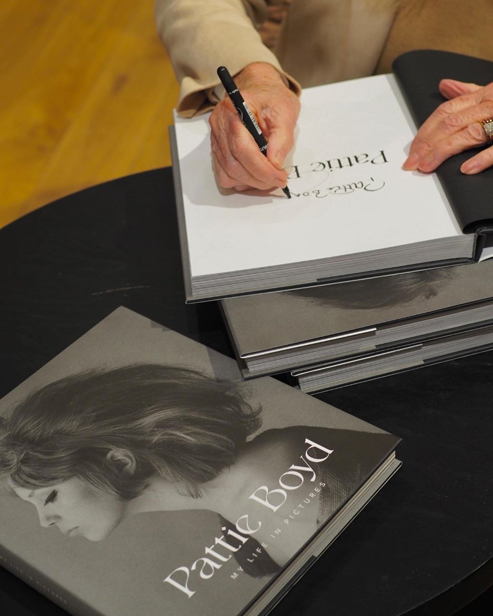 thepattieboyd's tweet image. I visited Waterstones in Kensington yesterday and signed some copies of 'My Life In Pictures' which they now have there. Support your local book shop!
As always, more detail on the book available from @ReelArtPress @Waterstones