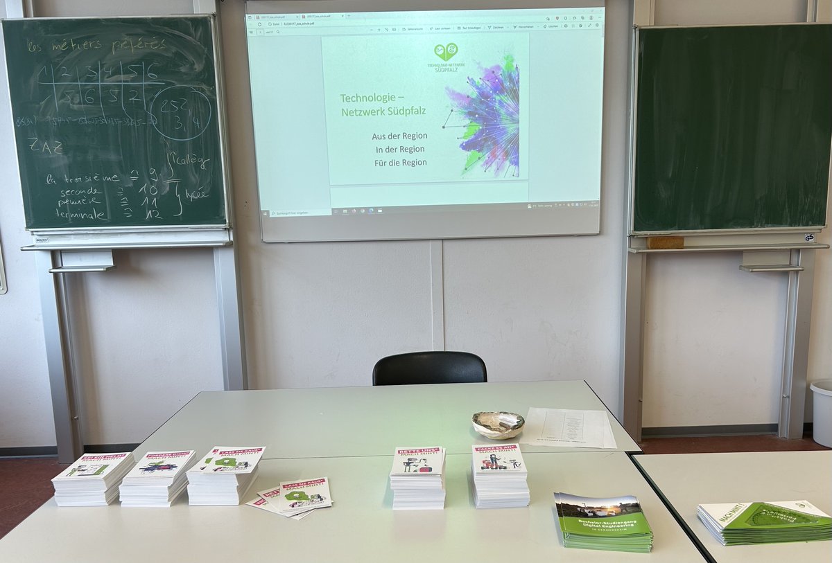 Unternehmensbesuch bei EVIAS GmbH und MINT-Info-Tag im Alfred-Grosser-Schulzentrum in Bad Bergzabern. Im Fokus Fachkräfte &amp; Berufsorientierung. #technetz #südpfalz