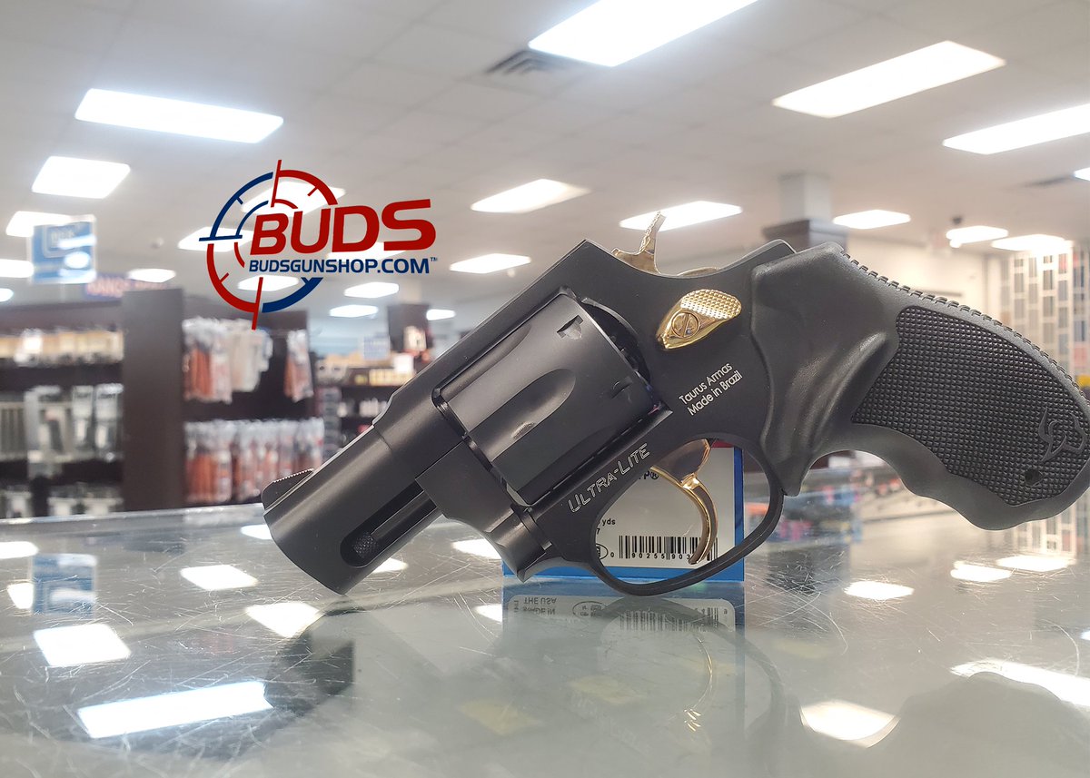 BudsGunShop's tweet photo. ‼Wheel Gun Wednesday‼
Taurus 856 Ultra-Lite Black/Gold 38 Special Revolver 
Bud's Item Number: 113679 
https://t.co/K7RzTsQgdH
 #budsgunshop #guns #gunsdailyusa #gunsdaily #gunfanatics #taurus856 https://t.co/ge2tNj1ueb