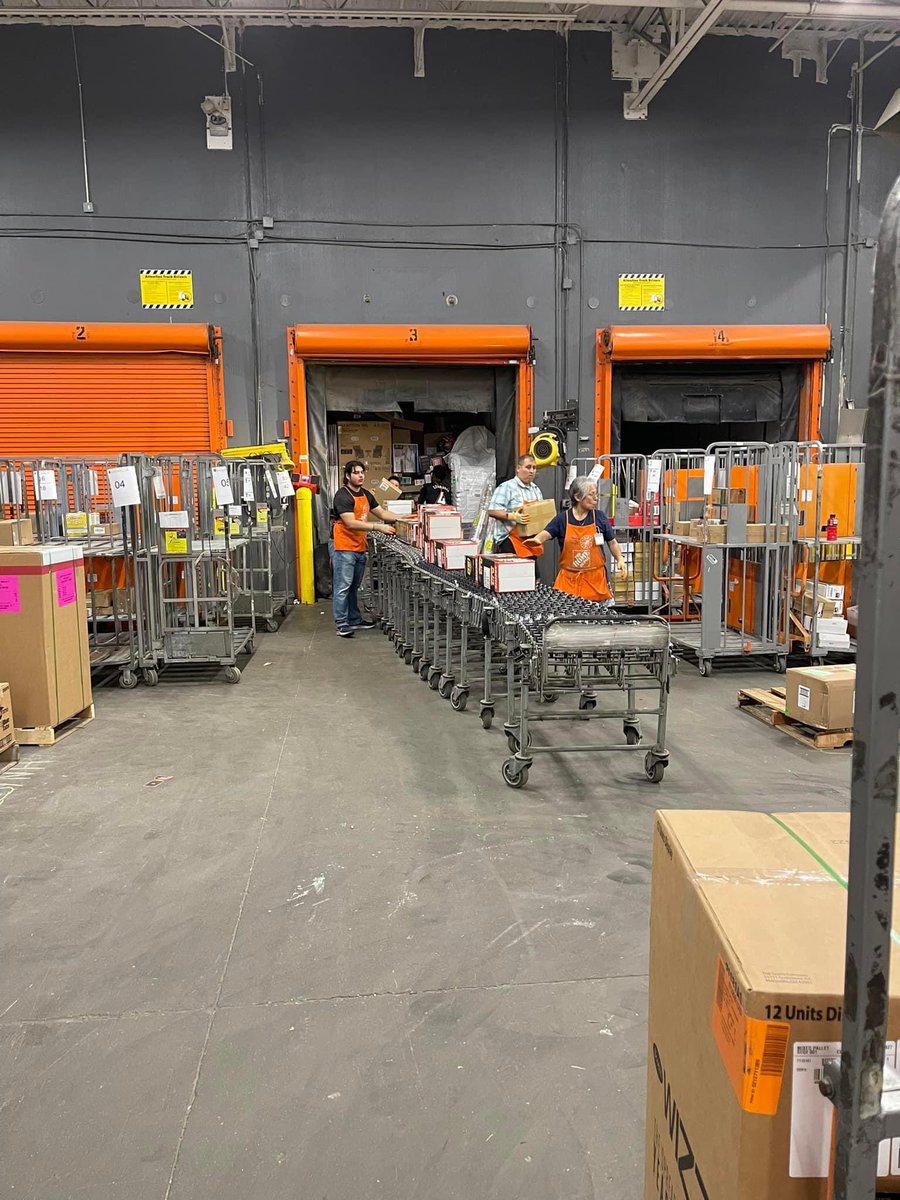 Jesse Garza (@jessega13377597) on Twitter photo Two freight trucks unloaded back to back plus doors and custom and both recovery’s all done #0526 #StrongerTogether absolutely proud of my team <a href="/bjp84/">BJ Powers</a> <a href="/AMCTHD/">Ann-Marie Campbell</a> <a href="/Berry25066179/">Berry Mauldin</a> <a href="/ChrisSaltlife43/">Chris Salinas</a> <a href="/AnnMarieR777/">浅木美香子あ🐱/高配当株投資こ🏆</a> Two freight trucks unloaded back to back plus doors and custom and both recovery’s all done #0526 #StrongerTogether absolutely proud of my team <a href="/bjp84/">BJ Powers</a> <a href="/AMCTHD/">Ann-Marie Campbell</a> <a href="/Berry25066179/">Berry Mauldin</a> <a href="/ChrisSaltlife43/">Chris Salinas</a> <a href="/AnnMarieR777/">浅木美香子あ🐱/高配当株投資こ🏆</a>