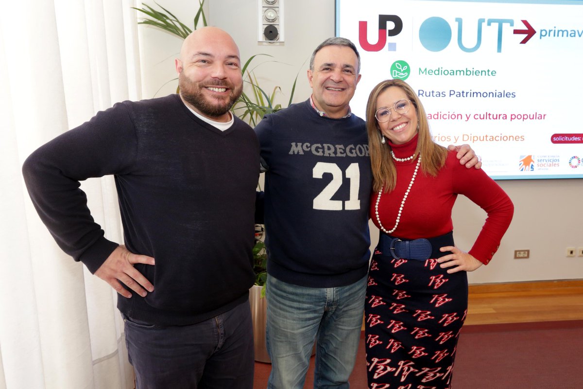 SiCartagena2023's tweet photo. 📋 @AnabCastejon y @DavidMtnezNogue han presentado esta mañana la programación de Primavera de la #UPOUT, que tiene 80 talleres destinados a acercar la #cultura y la #formación a los #barrios y #diputaciones.
https://t.co/UGesDuPzoD https://t.co/LcUMJHEaBm