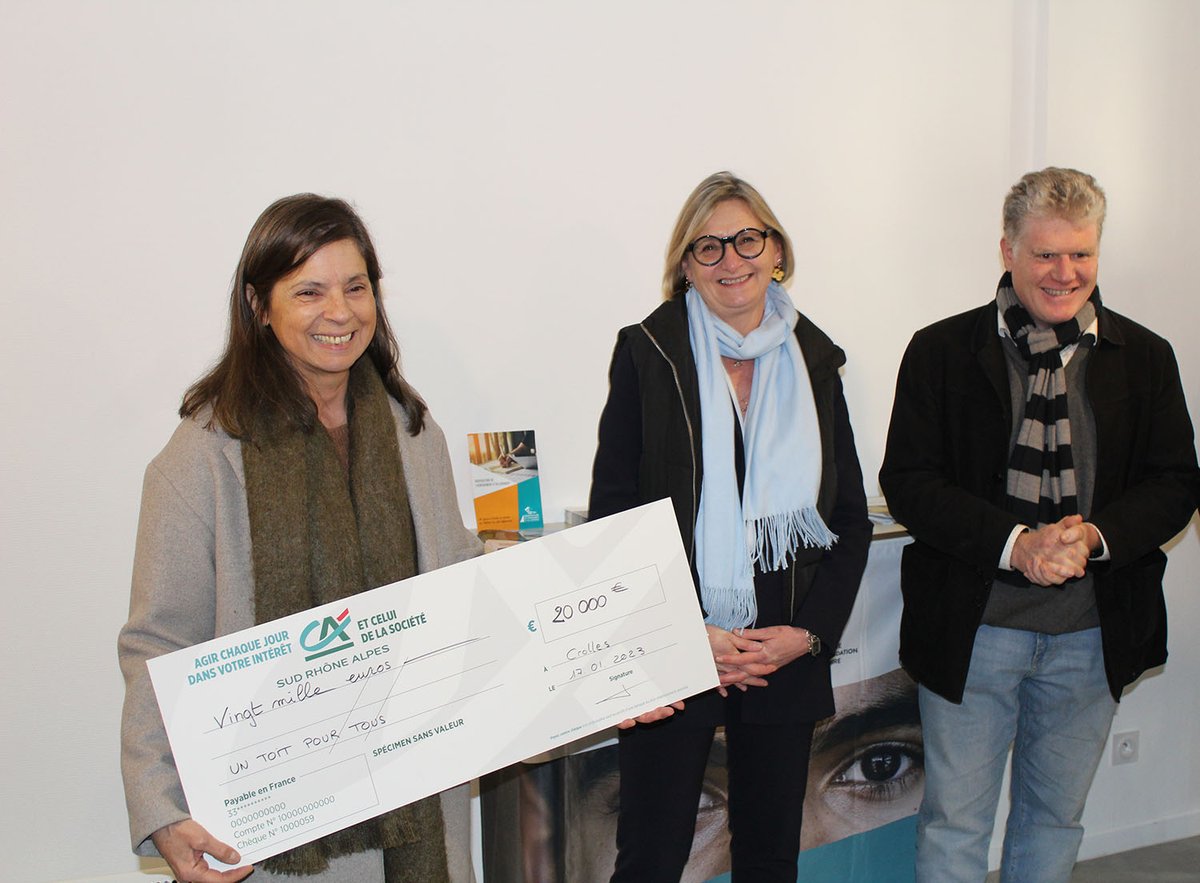 Un grand merci également à <a href="/CASudRhoneAlpes/">Crédit Agricole Sud Rhône Alpes</a> et à <a href="/EdwigeFouquetCA/">Edwige Fouquet</a> pour leur soutien financier qui a permis la réalisation de cette belle réalisation !