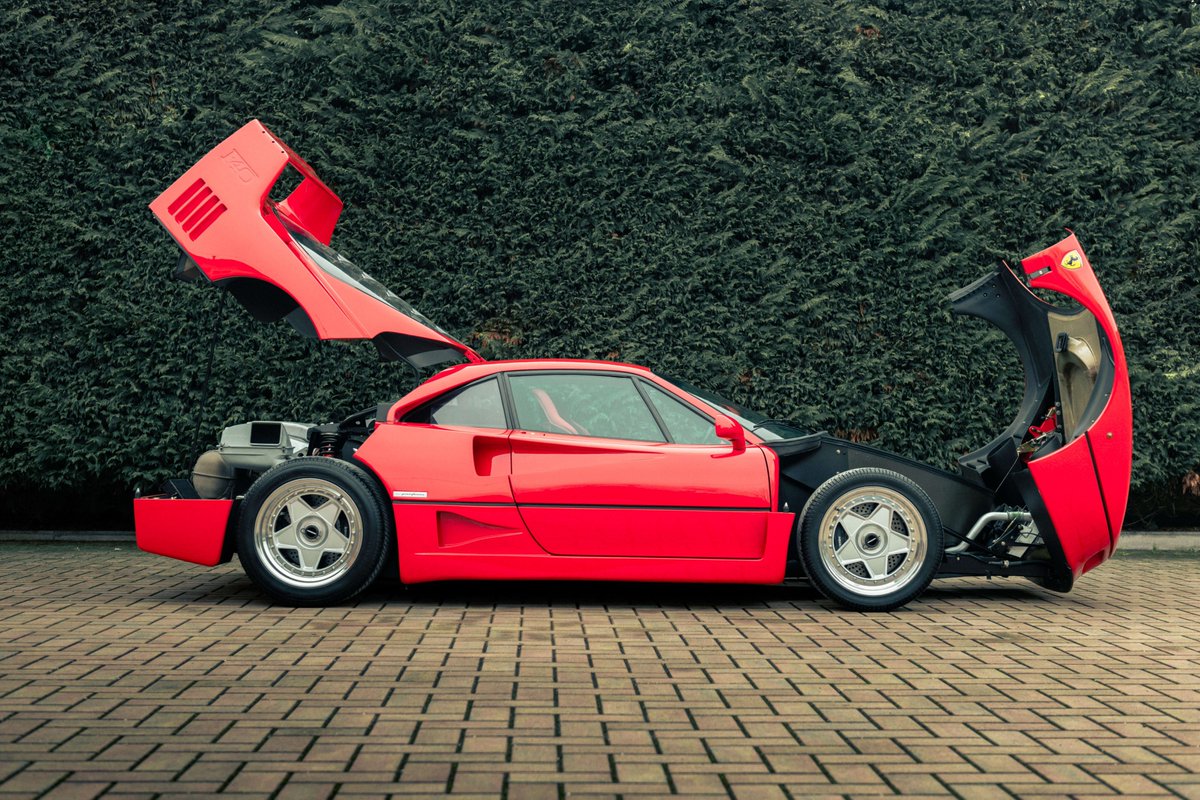 NFFormula's tweet photo. Toto Wolff, 1990 model Ferrari F40 aracını satışa çıkarttı. https://t.co/LXzuCDsvrj