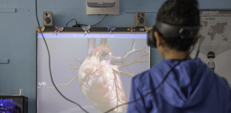 Playing with Protons Goes Digital tweet media