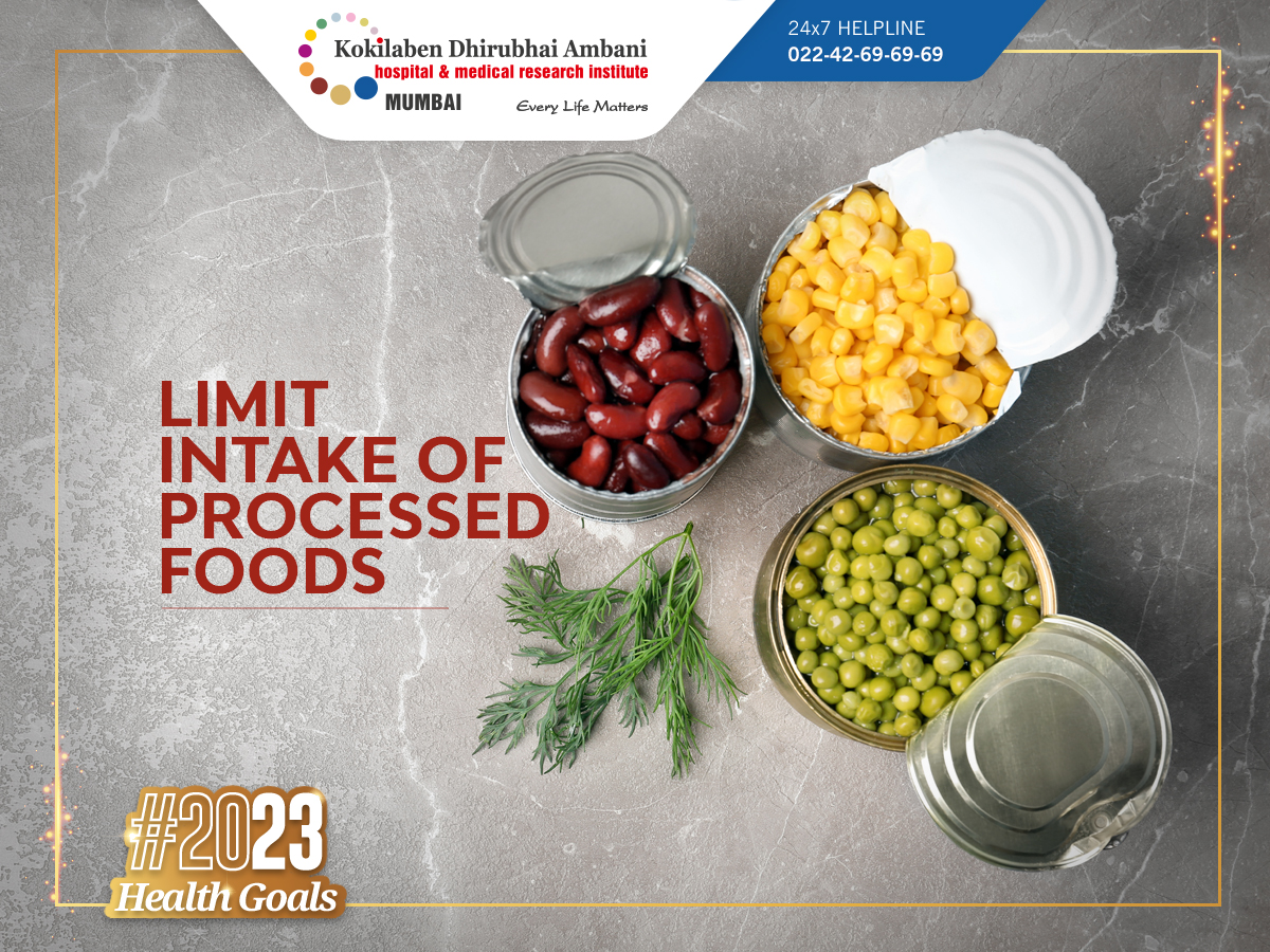 KDAHMumbai's tweet photo. Processed foods are highly addictive and filled with chemicals that satisfy your taste buds but lack the required nutrition. They also contain high amounts of sodium, fat and added sugars. Choose to eat healthier home cooked meals. #2023HealthGoals #avoidprocessedfoods https://t.co/unmsR4JJZv