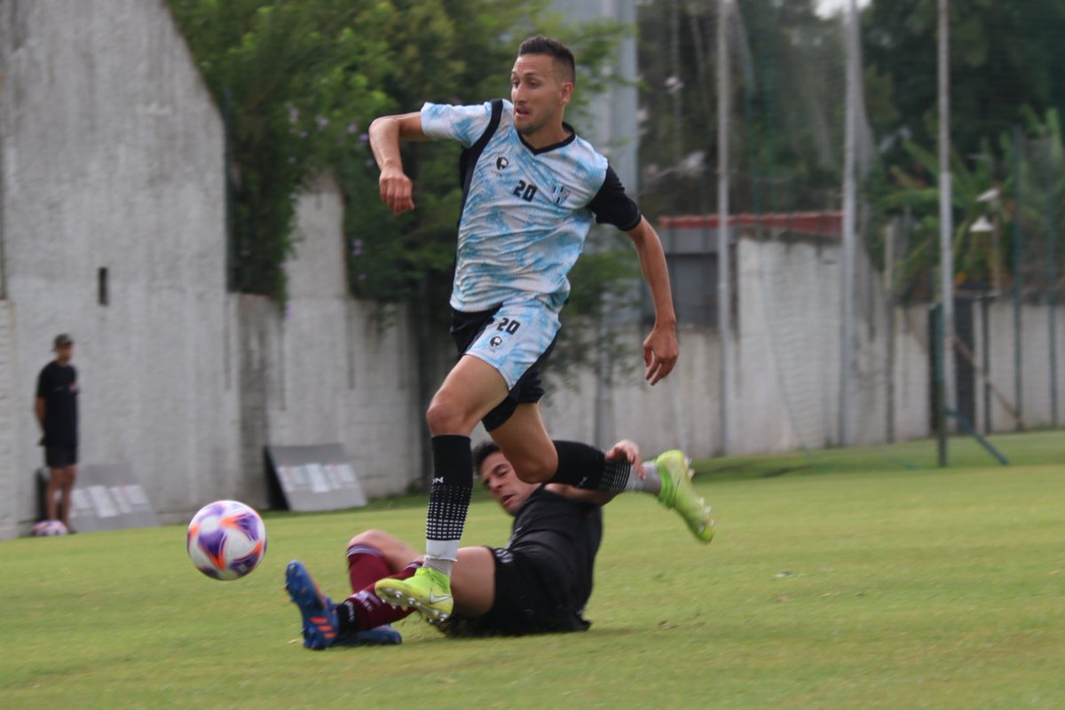 almagroficial's tweet photo. ⚽️ Transcurre el segundo tiempo y llegó la igualdad del equipo santiagueño. Ahora el encuentro está 1 a 1.

#VamosTricolor 🇪🇪 https://t.co/f9ep2AZLBb