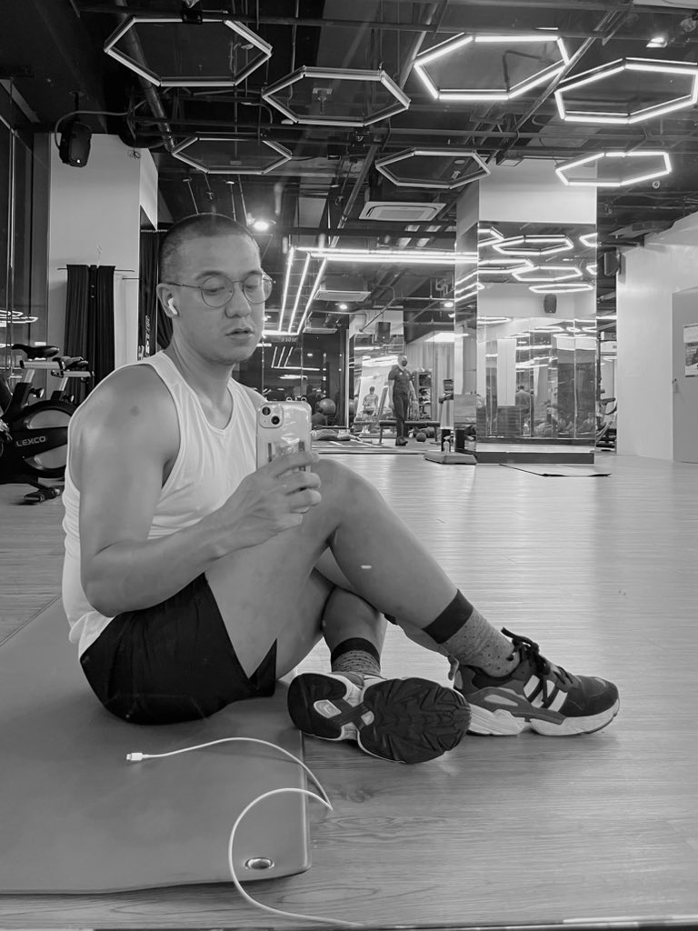 whatssupcody22's tweet photo. YOCO NA! hirap magpaka discreet-manly-bawal-halata-quality-no-to-effem-masctomasc- gay charez haha
#legDayWednesday
#deadAngGay https://t.co/rs1NKqIxFW