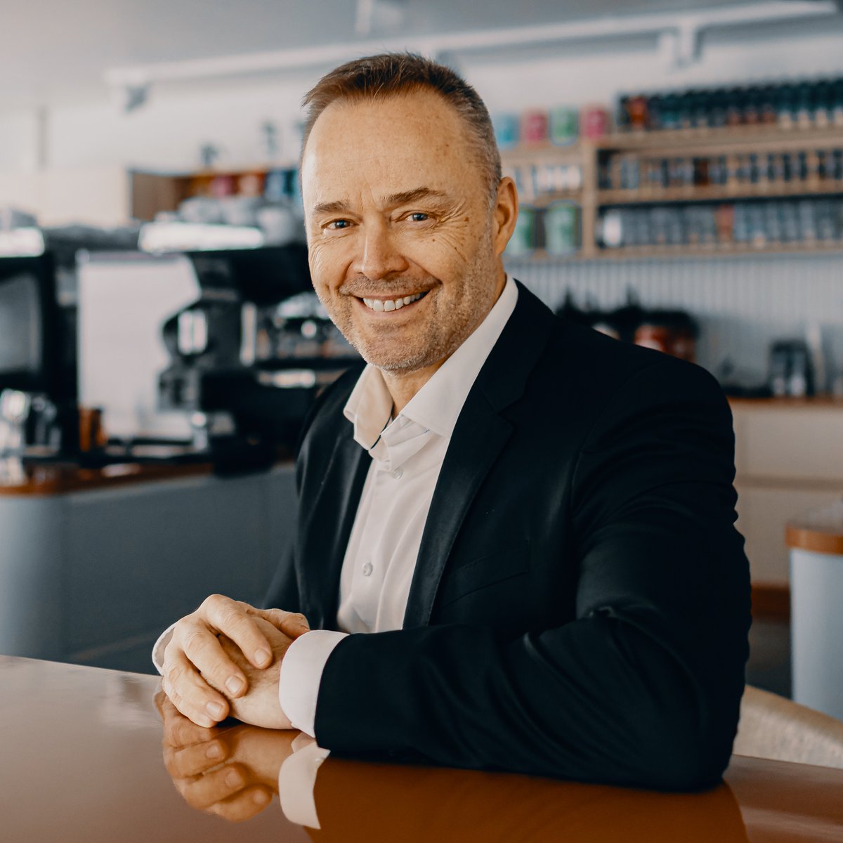 Mikä johtamisessa puhuttaa tällä hetkellä? Julkistamme Uudistuva johtaja -selvityksen tulokset 26.1. kello 14.30–16.00 ! Aiheesta tulee kanssamme keskustelemaan toimitusjohtaja @rolfladau @Pauliggroup´ilta. Ilmoittaudu mukaan: novetos.fi/fi/fi/uudistuv…