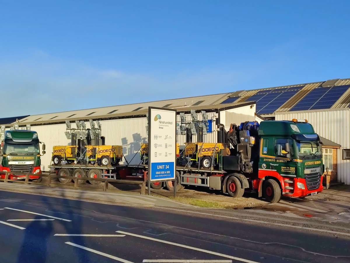 900comms's tweet photo. We’re off to a busy start!

With the help of Anthony Robson Transport, last week we safely delivered 10 NEW 900Eco Lighting Towers to Network Rail, Peterborough DU. 

Enquire today: https://t.co/zUJzWAl6HI https://t.co/Ir2JC1hOAw
