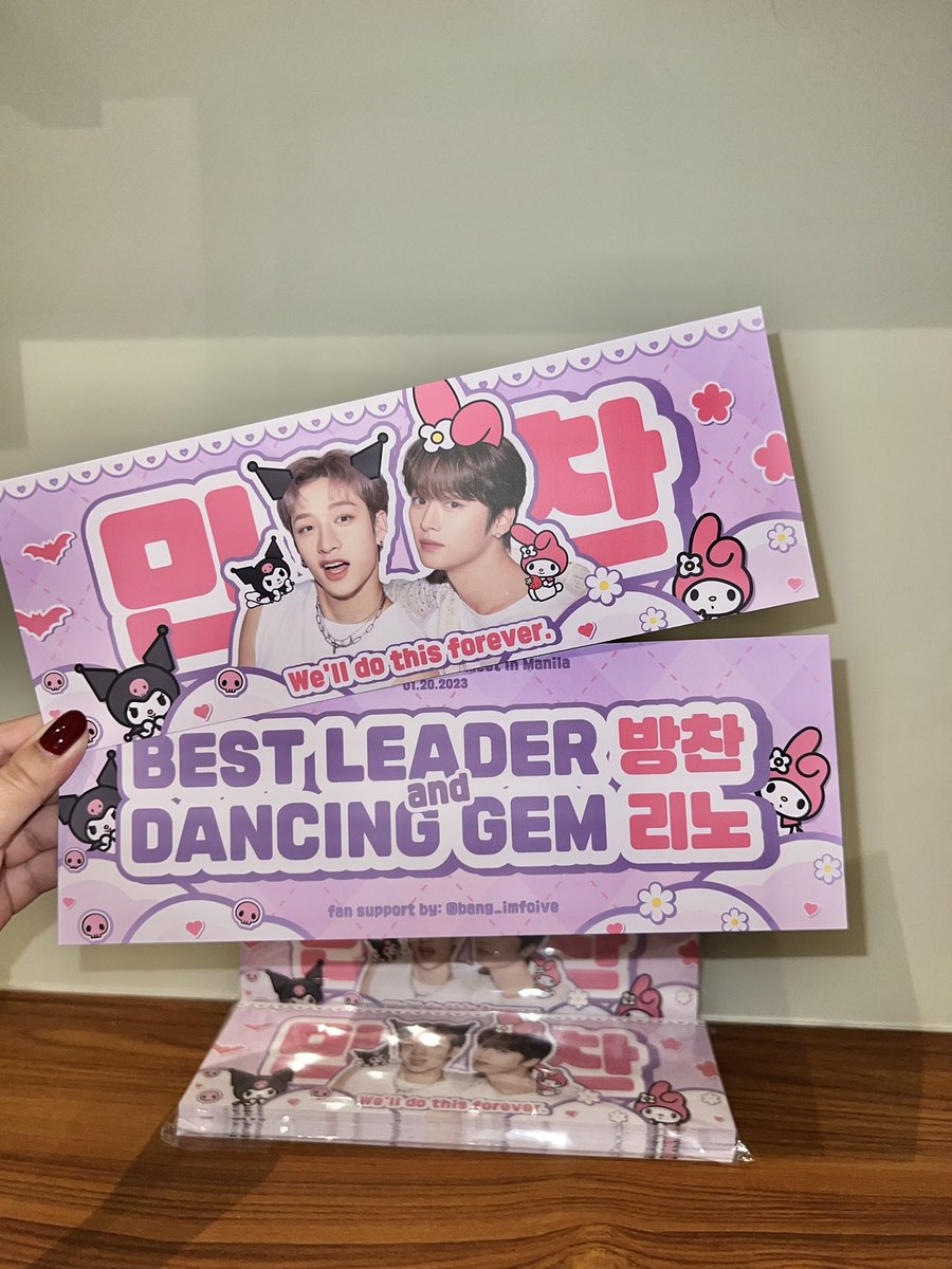 bang_imfoive's tweet photo. MINCHAN fan support project for #BENCHxSTRAYKIDS by @bang_imfoive 🤍

ready for 20th! here are the banner previews! ++some hyunjin&amp;in freebies c/o my mom haha~ i’ll be in station 1: SB inside MOA arena starting @ around 1/2pm!

#SKZFMerchCorner #StayWithBENCH #StrayKidsxBENCH https://t.co/0hm96zC6QP