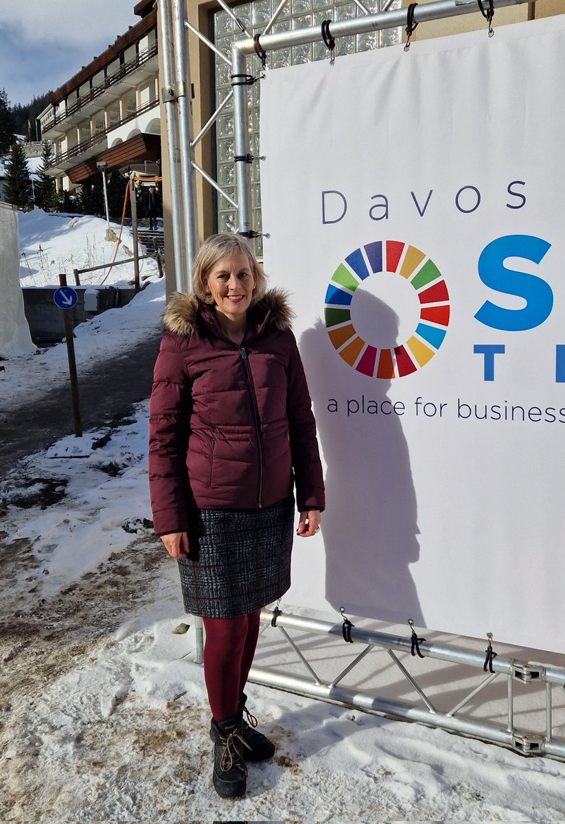 Für die Stadt #Zürich am #WEF und bald auf dem Podium zum Thema #Kreislaufwirtschaft. Ich hoffe sehr, dass am WEF in Davos nicht nur im Nachhaltigkeits-Pavillon, sondern ganz generell wichtige Impulse zum Klima-und Ressourcenschutz gegeben werden. 
#WEF2023  #circulareconomy