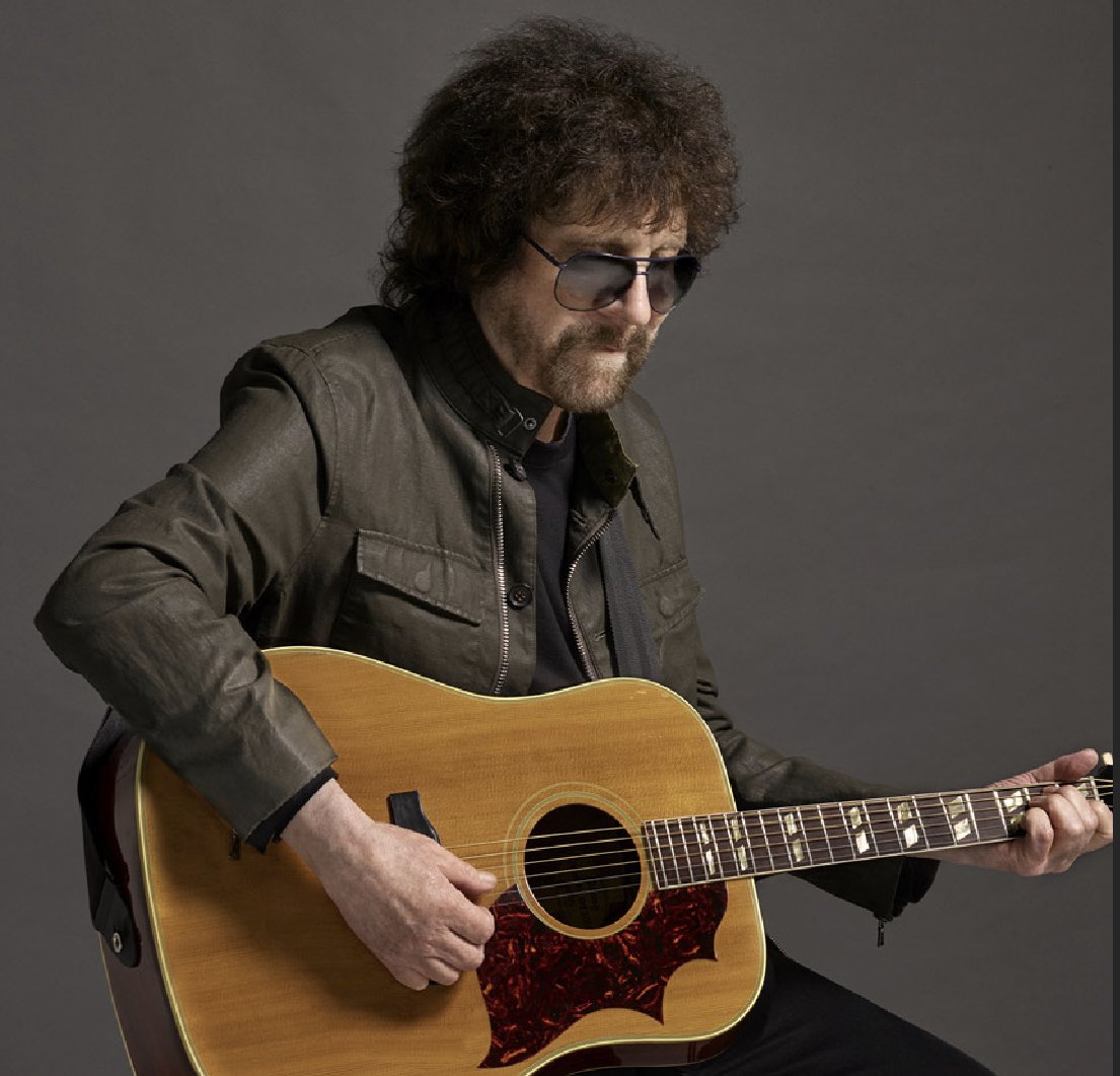 AnthonyMasonCBS's tweet photo. BREAKING: #JeffLynne who wrote "Mr.  Blue Sky" for @JeffLynnesELO, "Free Fallin'" with @TomPetty, &amp; "Handle With Care" with the #TravelingWilburys has been elected to the Songwriters Hall of Fame @CBSMornings @SongwritersHOF https://t.co/qc7gEiRxRB