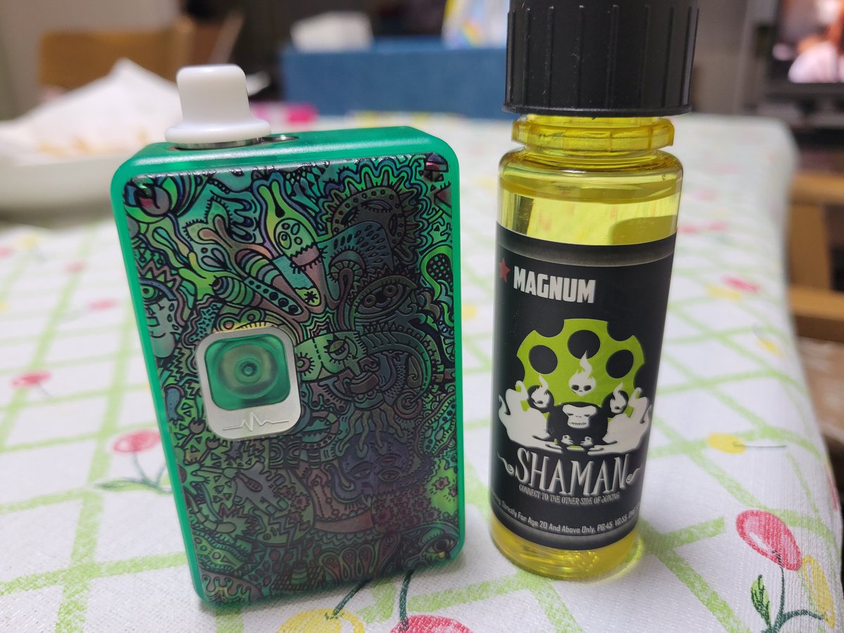 0b9d2360a4c24d7's tweet image. これ美味しい！
PULSEAIOminiで吸ってみました。
この吸った感じ、どこかで吸った事あるような？
マンゴーだからかな？
#beyondvapejapan
#MAGNUM
#PULSEAIO