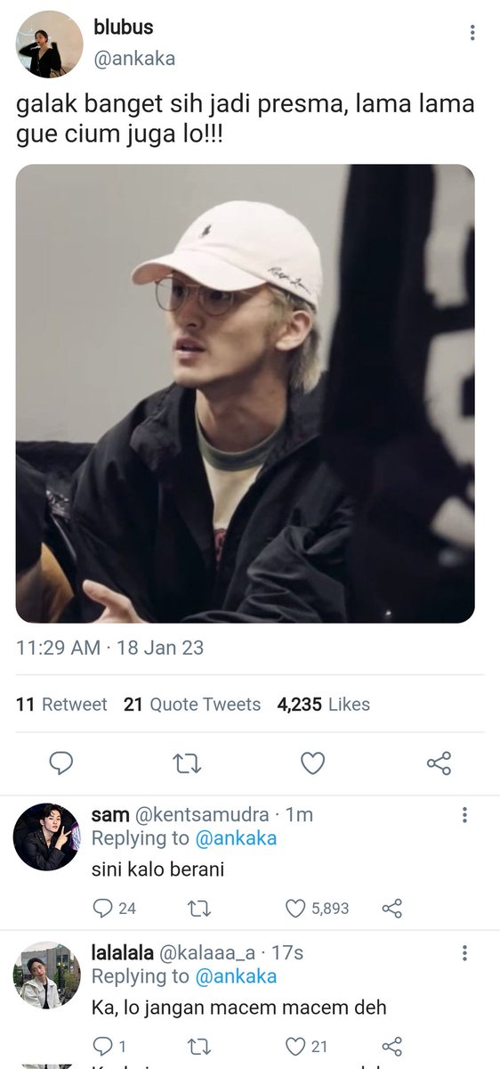 ; Presma galak
—Mark Lee few tweets au