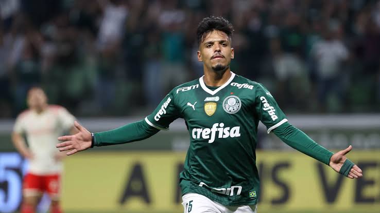🟢⚪️ | Palmeiras recusou nos últimos dias uma proposta oficial de 4 milhões de dólares do Vasco por Gabriel Menino.

🗞 <a href="/jorgenicola/">Jorge Nicola</a>