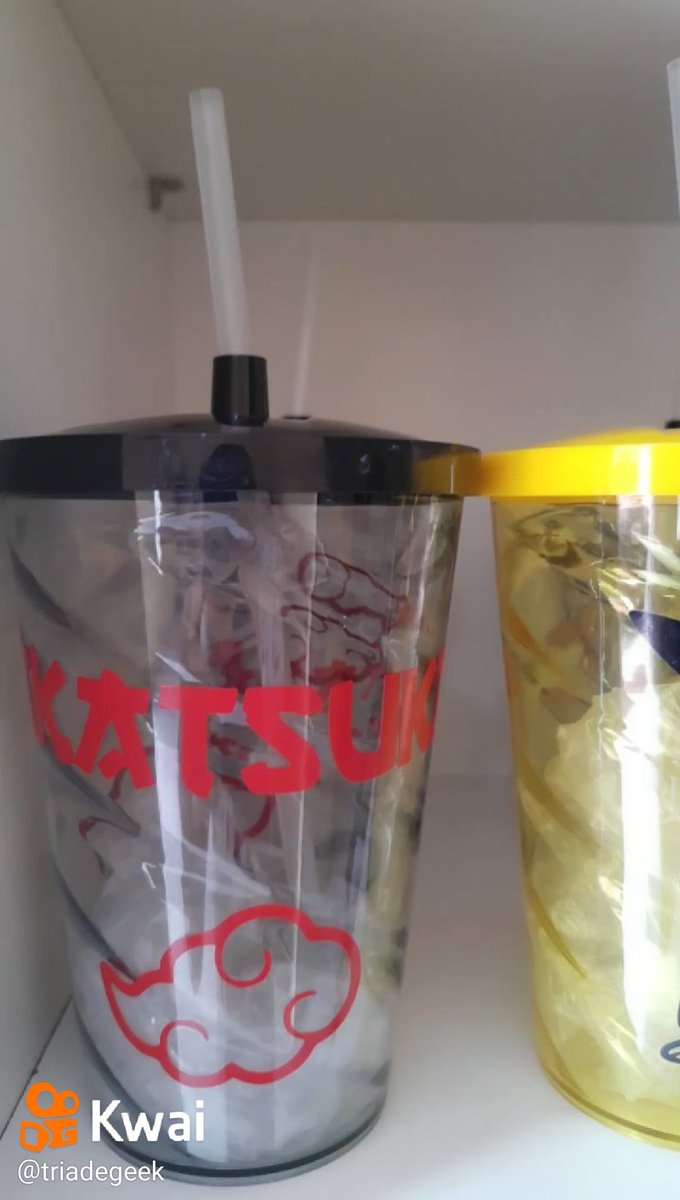 TriadeGeek's tweet image. Nossa! Este vídeo é muito engraçado!
kwai-video.com/p/C6P1s41D