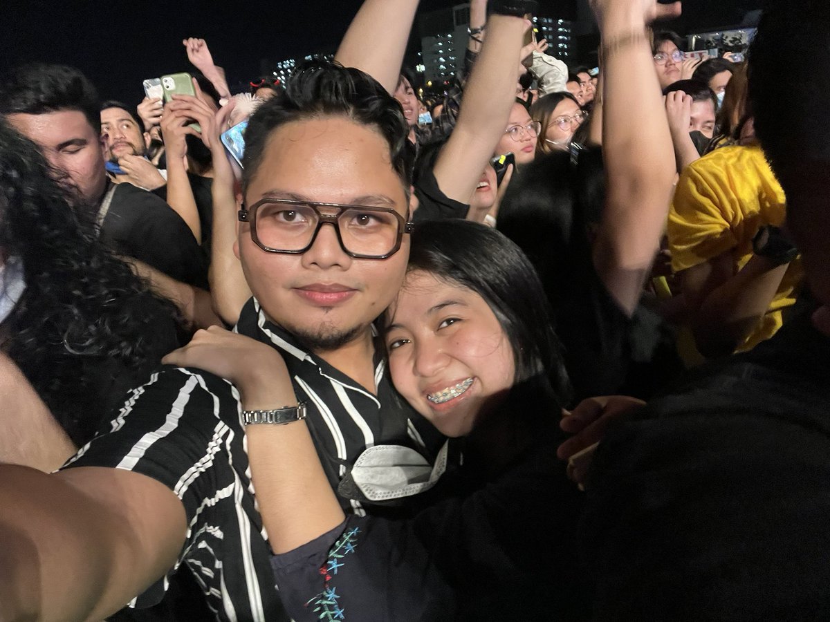 TimZion1's tweet photo. Happy 1st Monthsary 😍 https://t.co/7iFXPNtdEy
