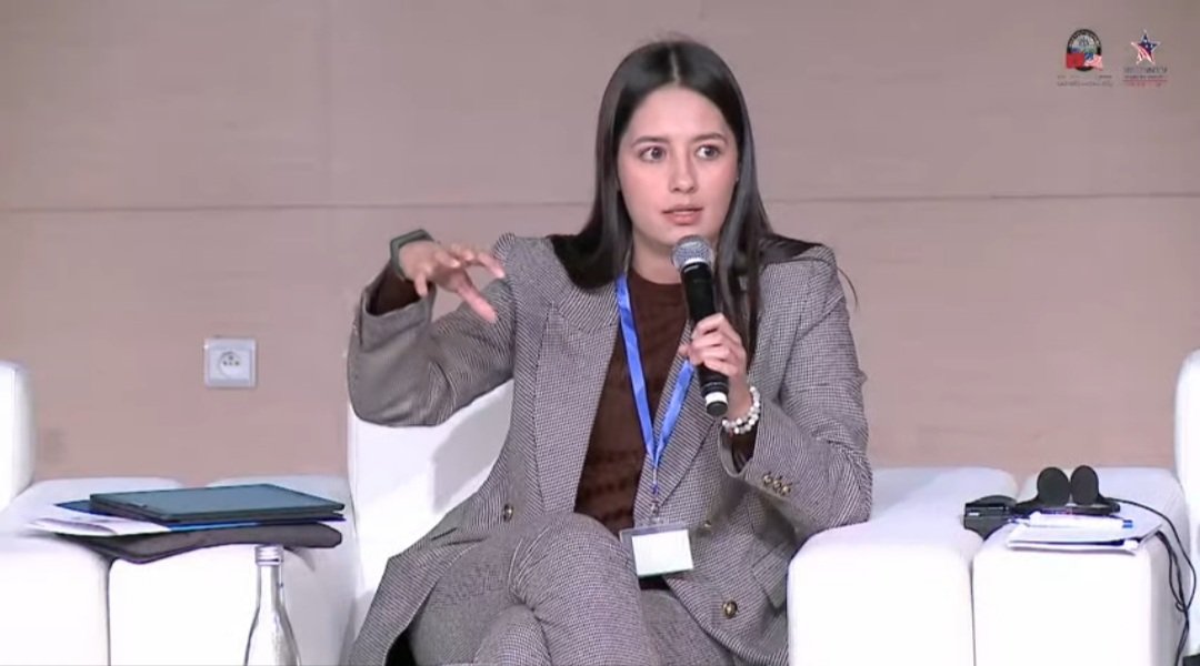 Ágata tweet media