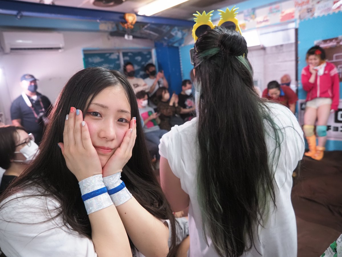 しばやまさん🍎🍫（馬波レイ） tweet media