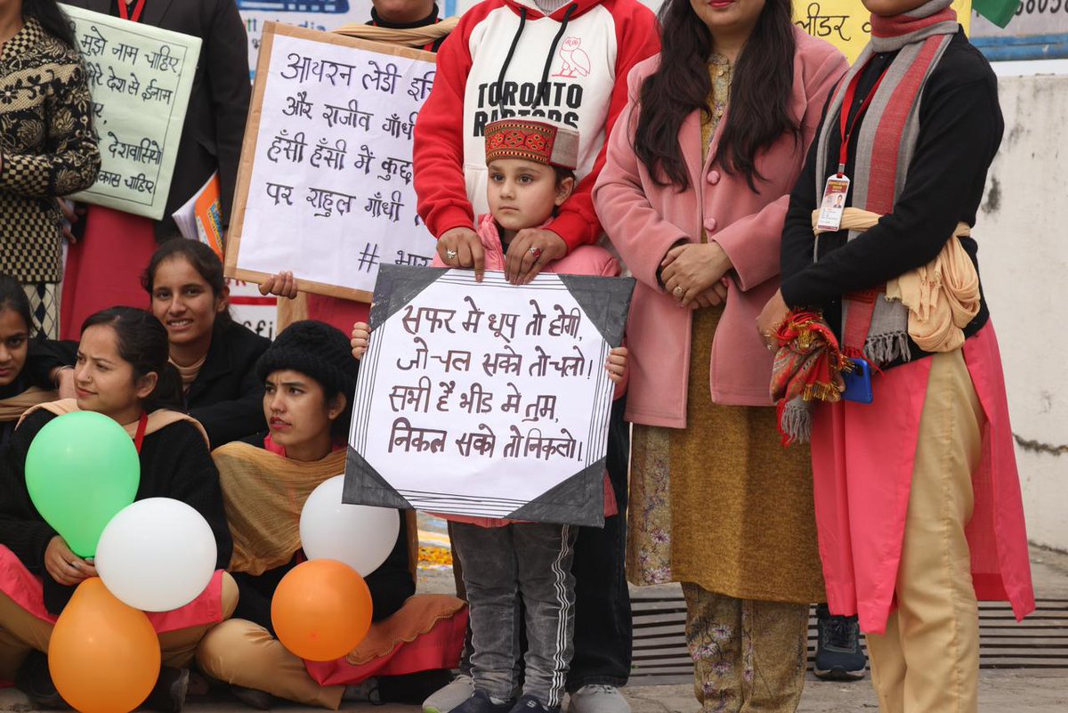 vbwalia's tweet photo. हिमाचल प्रदेश की खूबसूरत वादियों में ढेर सारा प्यार उमड़ा है...इस प्यार क�� दिल में बसाए आगे बढ़ते जाएंगे। 

#JudRahaHaiBharat https://t.co/CiwtdtlhKO