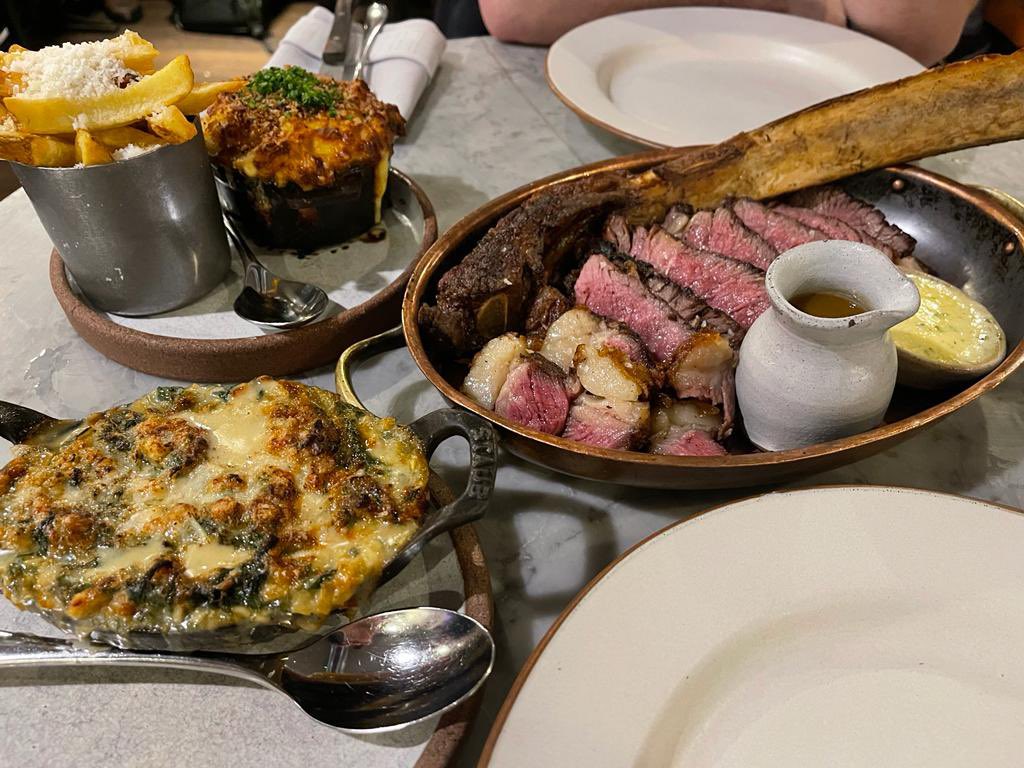 Thomas Hanson tweet media