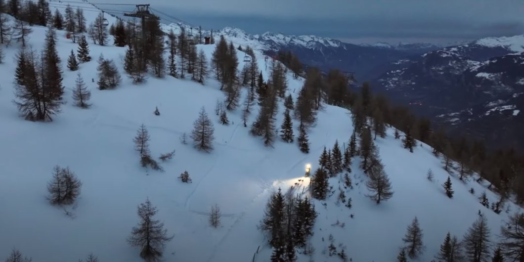 MaurienneTV's tweet photo. 🐕‍🦺5ème étape de @lagrandeodyssee 2023, compétition internationale de chiens de traîneaux aux @LesKarellis
🎬(4min43) https://t.co/ClgEZr0oek

#Savoie #Karellis #Mauriennisezvous #Maurienne #chiensdetraineaux #Musher #VVF https://t.co/d936kscvf8