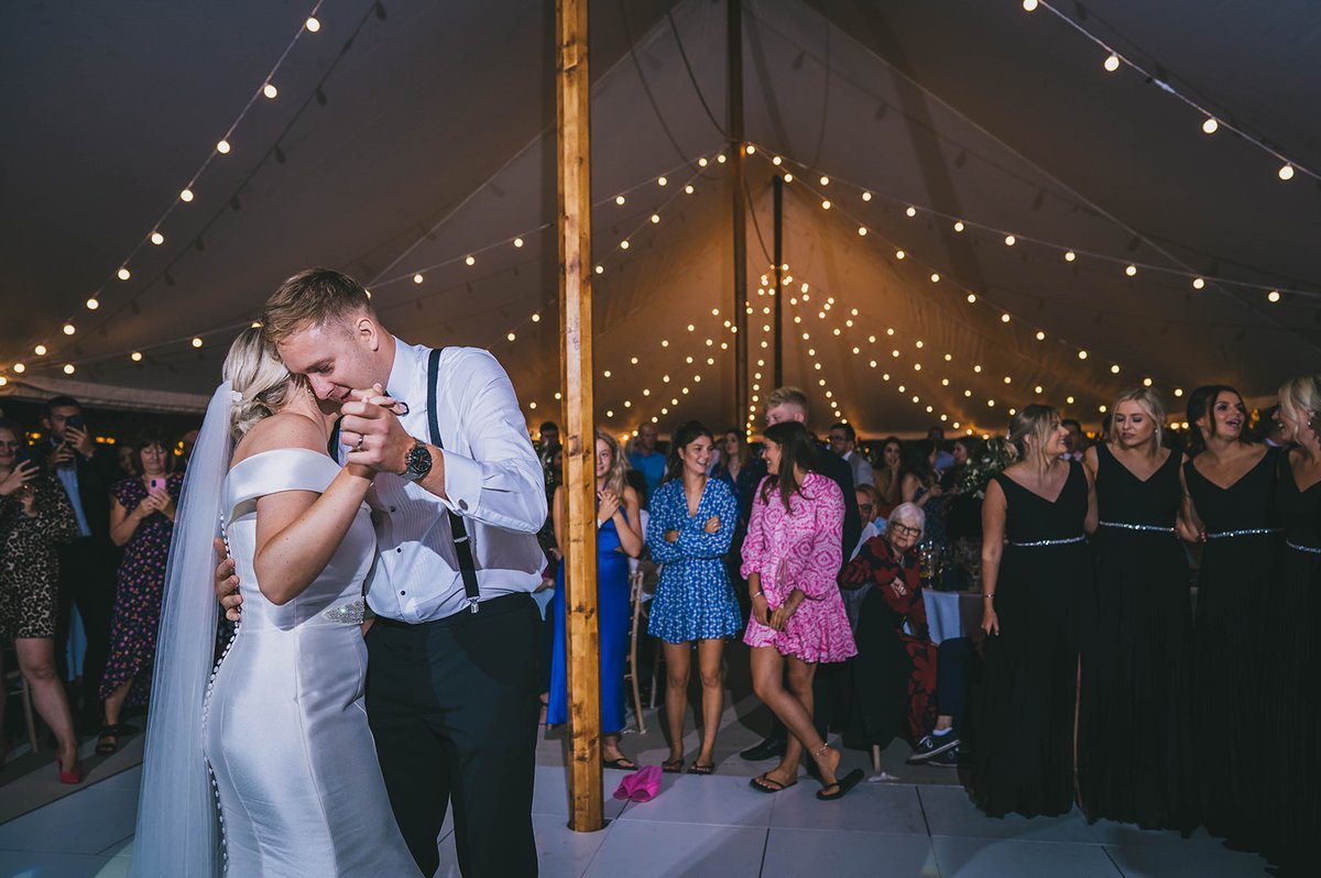 We love a first dance. View our marquees at our Wedding Fayre/Open Weekend 28th &amp; 29th January 2023 
More details:-
floridamarquees.co.uk/index.php/wedd…