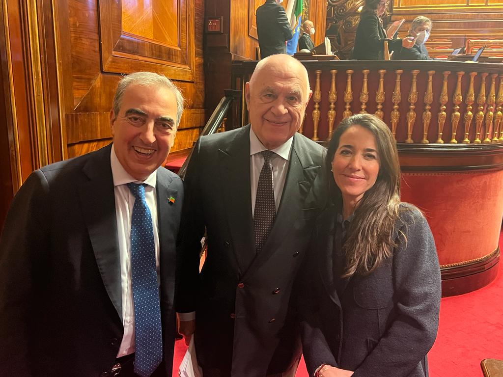 gasparripdl's tweet photo. #Senato. Ora in aula con il Ministro Nordio e il Capogruppo al Senato di @ForzaItalia  @LiciaRonzulli. https://t.co/BVFj34UDJx