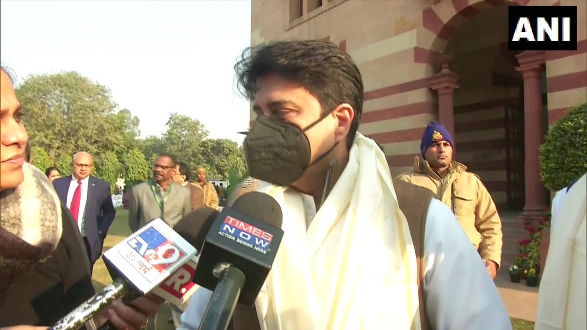 news24tvchannel's tweet image. &apos;तेजस्वी सूर्या ने गलती से खोला था प्लेन का इमरजेंसी गेट... मांगी माफी&apos;

BJP सांसद से जुड़े विवाद पर बोले उड्डयन मंत्री ज्योतिरादित्य सिंधिया  

#TejasviSurya #JyotiradityaScindia #indigoflight #EmergencyExit