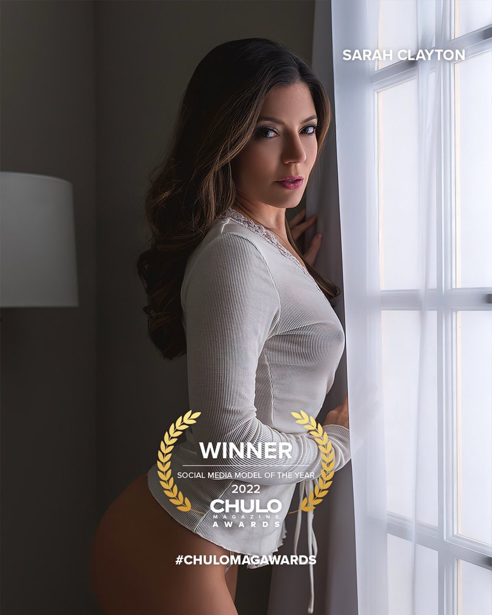 chulomagawards's tweet photo. Here’s @Sarah_Clayton81, winner of the Social Media Model of the Year award for the 2022 Chulo Magazine Awards!
•
#chulomagazine #chulomagawards https://t.co/Hy8Mmux15F