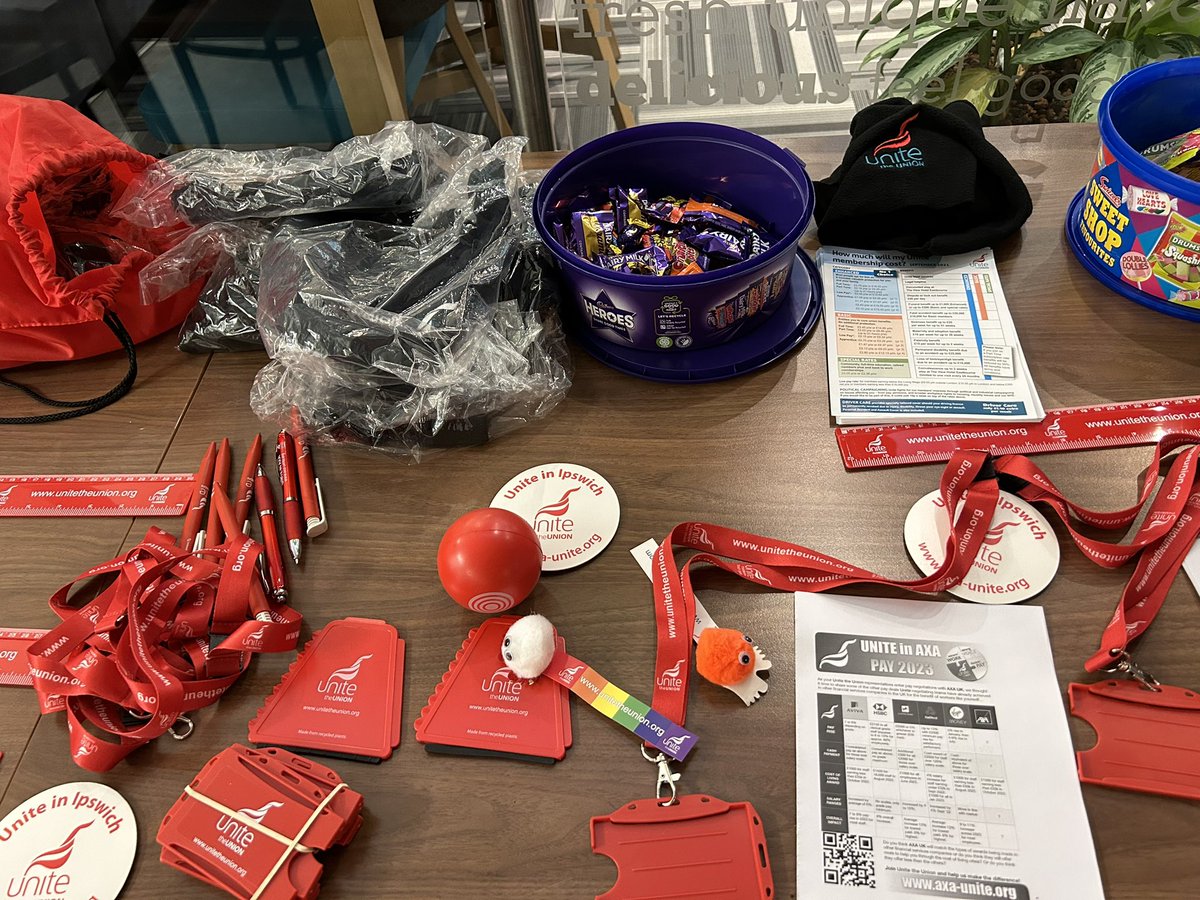 uniteinaxa's tweet photo. Weβve been talking to members in Ipswich today about #FairPayInAXA Missed out? We will be back in the canteen next week, 1-2pm. https://t.co/Hma2r5Smmc
