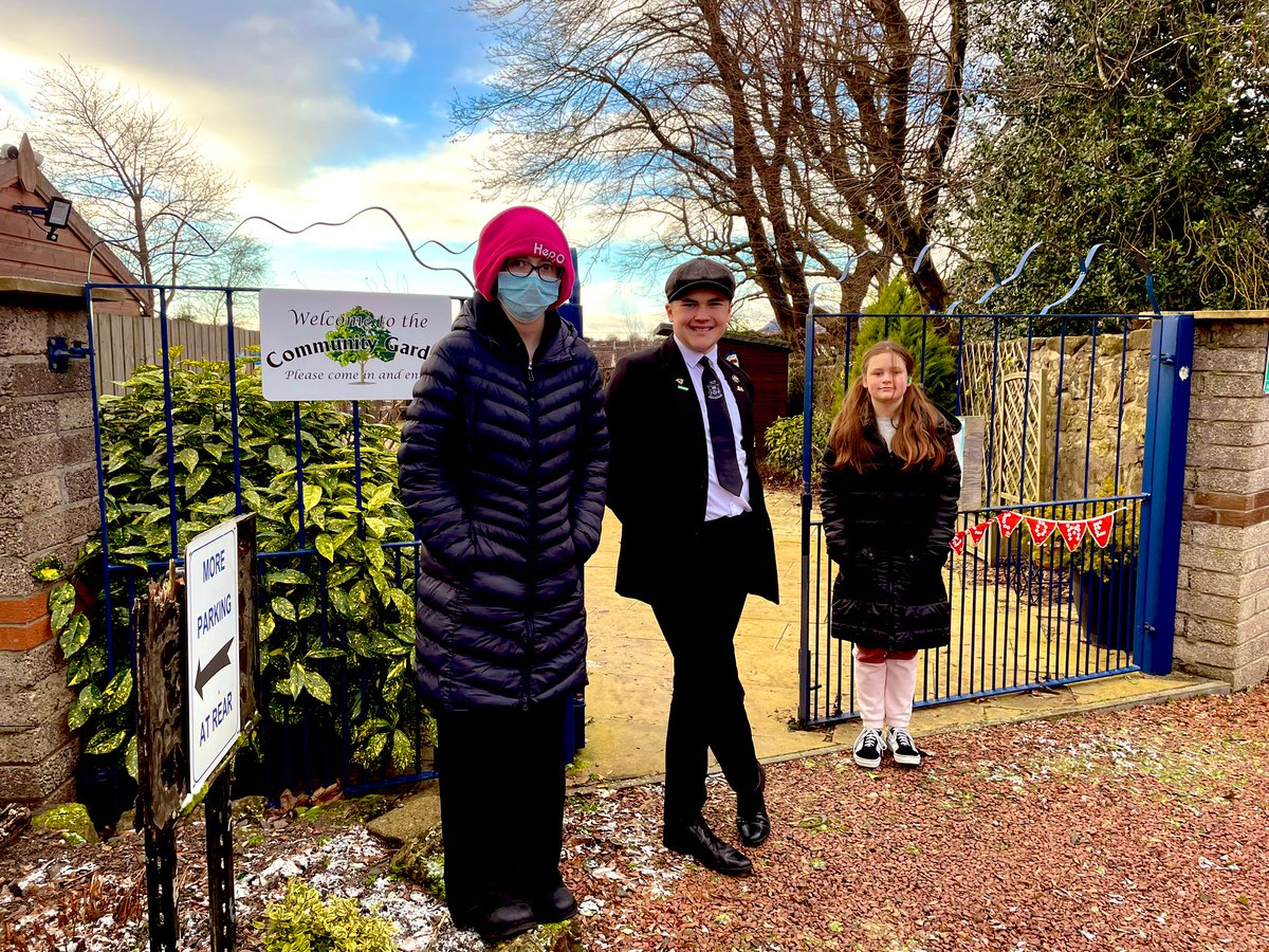 A lovely afternoon visiting Tillicoultry Community Garden <a href="/JohnMuirTrust/">John Muir Trust</a> @RHSSchools @RHSBloom