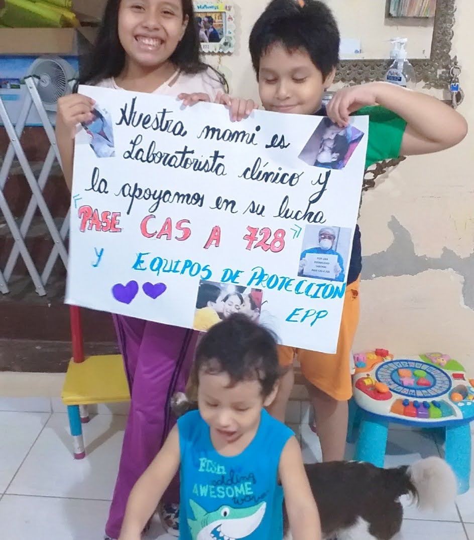 sinassc728's tweet photo. Sra. PRESIDENTA @DinaErcilia los CAS indeterminados de ESSALUD   solicitamos Firme la AUTOGRAFA 2307, Cambio de DL 1057 al DL 728;  más de 5 mil familias se lo agradeceran @EsSaludPeru @presidenciaperu @pcmperu @MTPE_Peru @sinassc728 @Edgarciab @AlbertoOtarolaP #CasA728EnEssalud https://t.co/E4NW96gQzC