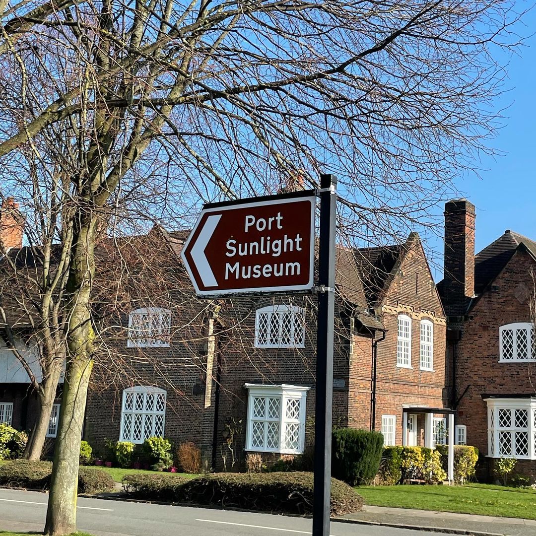 PortSunlight's tweet photo. A beautiful day in the village today! Amazing to see so many groups and visitors enjoying the village! Our doors are open to the main museum, SoapWorks and the Edwardian Workers Cottage every Wed - Sun, 10am-5pm 
#portsunlight #portsunlightvillage #soapworks #walkingtours https://t.co/9mfYVNBUP7