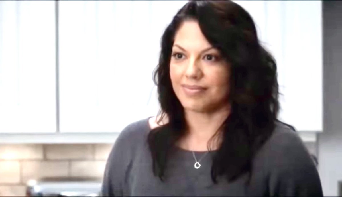 caIzonascenes's tweet photo. Arizona is a master of stealing Callie’s cloth. 

#GreysAnatomy #Calzona #CallieTorres #ArizonaRobbins #SaraRamirez #JessicaCapshaw https://t.co/pmVK8S8R1e