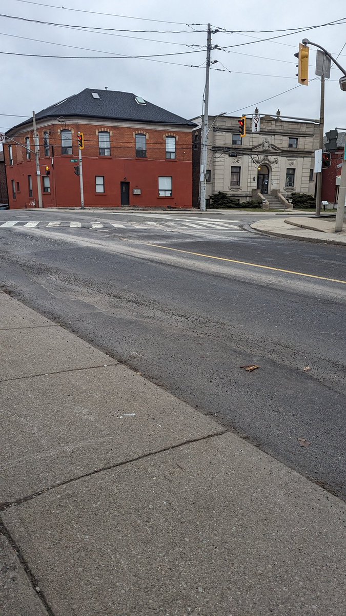 ham_bicycleguy's tweet photo. Now they're gone? They just cut the road and left....
#veryorganized #welloiledmachine https://t.co/RAEoQl4c9w