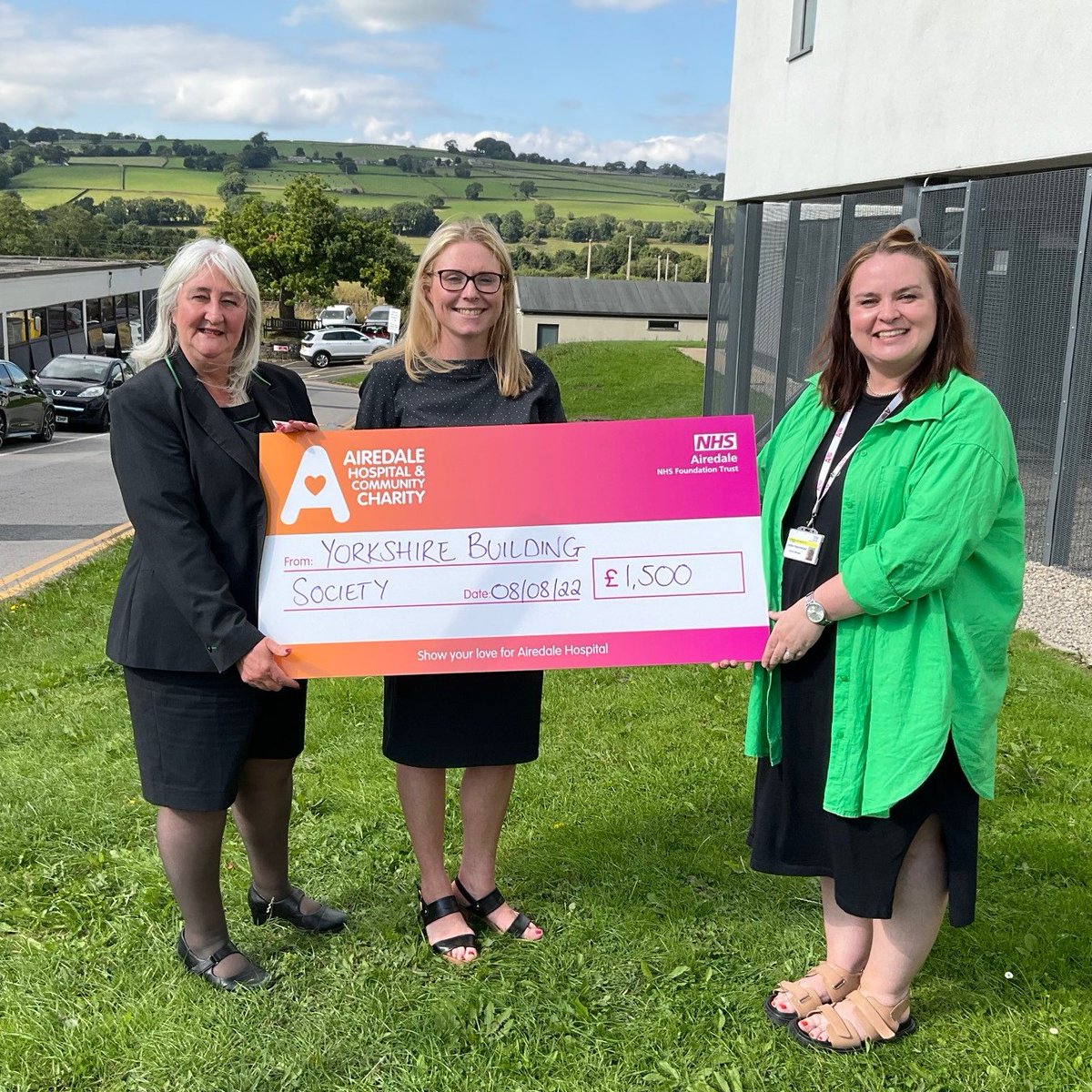 Airedale Hospital & Community Charity 🧡 (@airedalecharity) on Twitter photo A big thank you to <a href="/Yorkshire_BS/">Yorkshire Building Society</a> for donating £1,500 to our #IntensiveCareForAiredale appeal, specifically to fund 12 sensory lights for the Critical Care Unit 💡
We are really grateful for the support, especially to the Keighley branch for recommending us for the scheme 🧡 A big thank you to <a href="/Yorkshire_BS/">Yorkshire Building Society</a> for donating £1,500 to our #IntensiveCareForAiredale appeal, specifically to fund 12 sensory lights for the Critical Care Unit 💡
We are really grateful for the support, especially to the Keighley branch for recommending us for the scheme 🧡