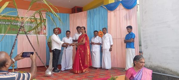 P_tselvakumar's tweet image. அஞ்சுகிராமம் ஊர் முன்னேற்ற சங்கம் சார்பில் நடைபெற்ற பொங்கல் விழாவில் கலப்பை மக்கள் இயக்க நிறுவனத் தலைவர் P. T. செல்வகுமார் அவர்கள் கலந்து கொண்டு முதல் பொங்கல் பொங்கியவர்ளுக்கு பரிசுகள் கொடுத்து கௌரவித்தார்.
#polimer
#puthiyathalaimurai
#Pongal2023
#ptselvakumar
#anjugramam