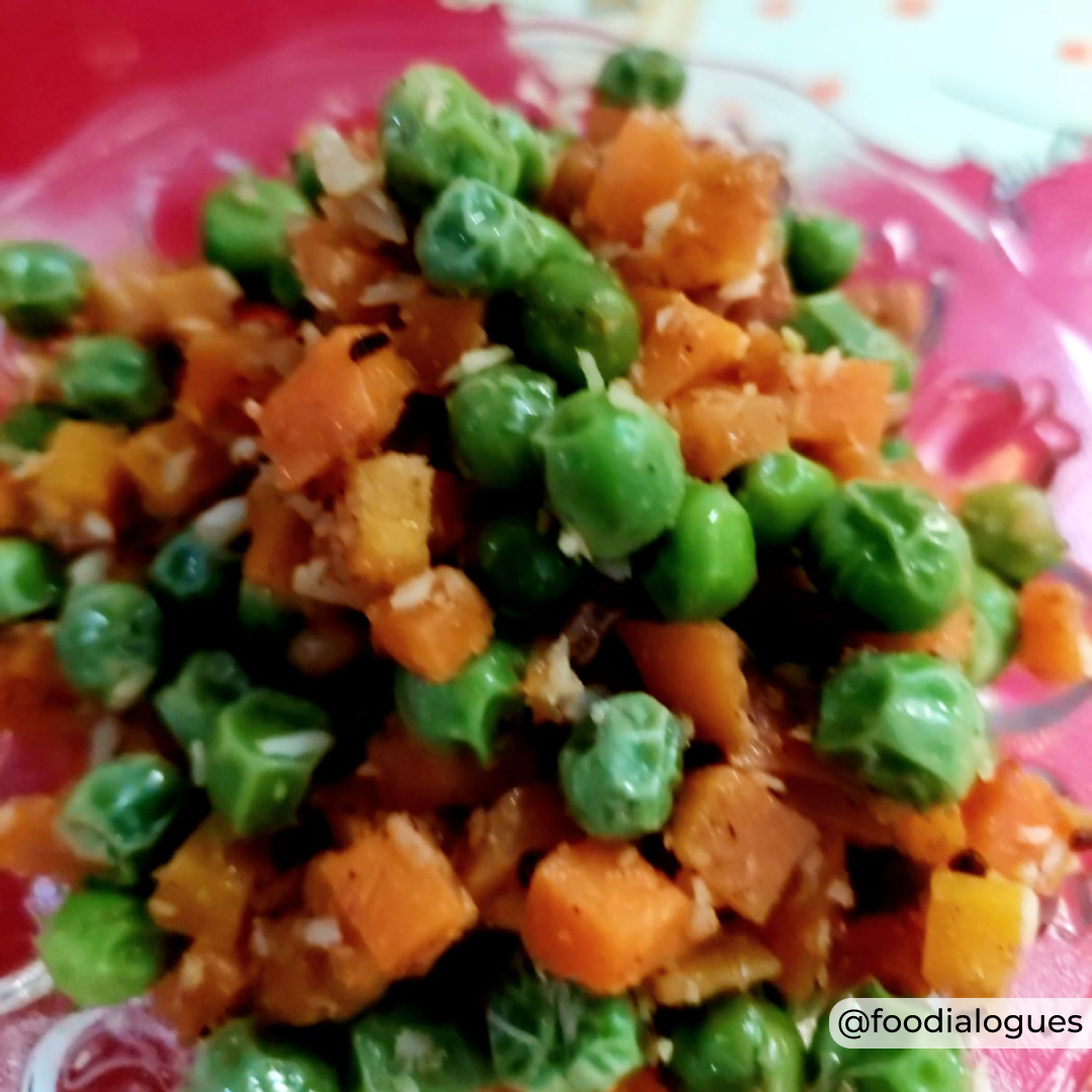foodialogues's tweet photo. Foodialogues brings a simple vegetable accompaniment loaded with paneer. The carrot-peas stir fry with grated paneer enhances the delish and nutrient quotient of any meal.
#Recipe link is here https://t.co/jMnQ4XzPmj 👈

#foodblogger #recipes #Foodie https://t.co/fPi7uTDdYG