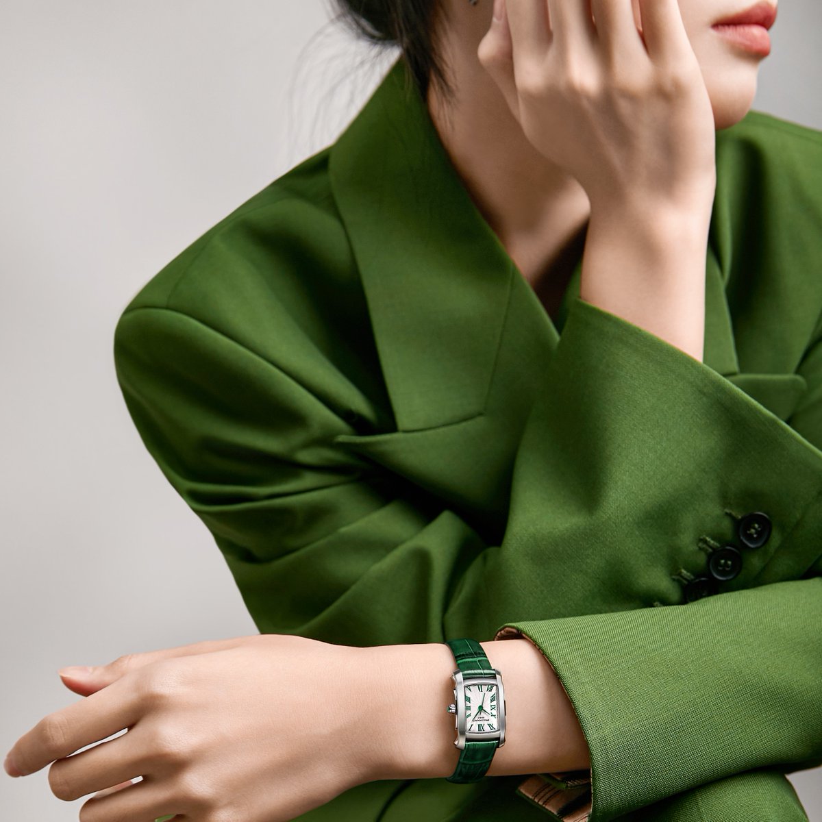 Emile_Chouriet's tweet photo. Bring a note of colour to brighten up your winter looks https://t.co/XSKCaVrxC4