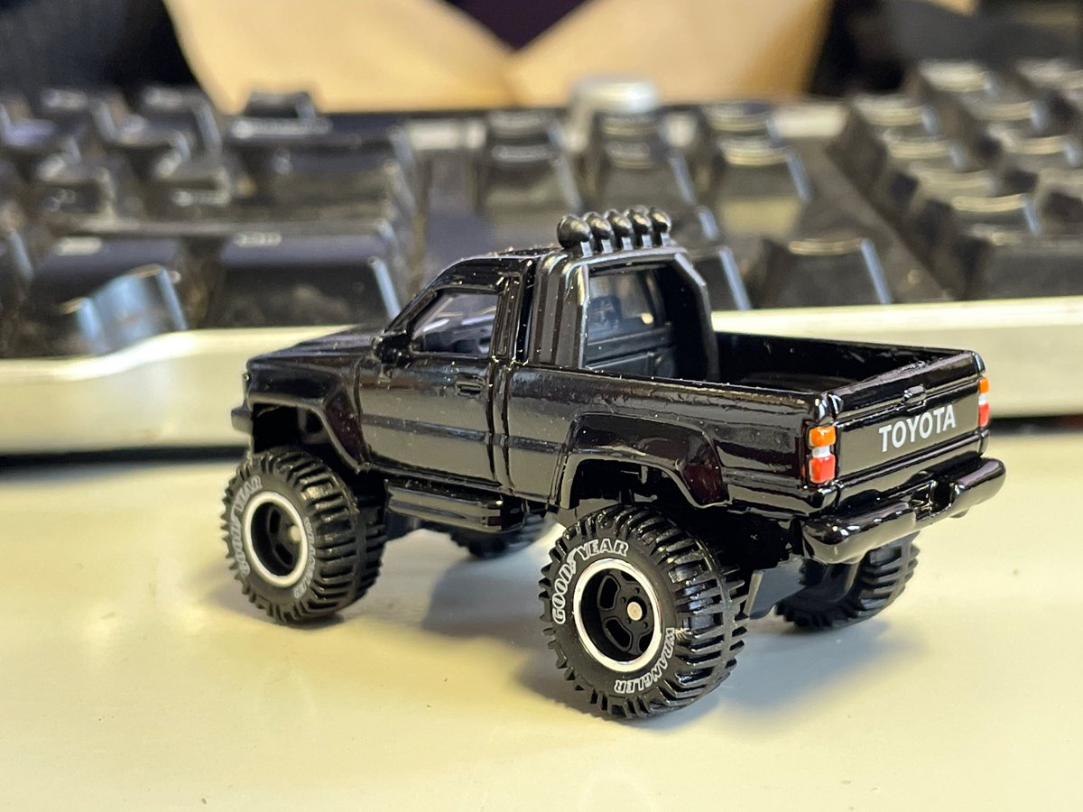 1/64th Scale Diecast tweet media