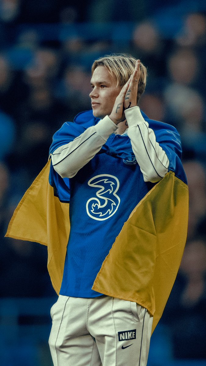 ChelseaFC's tweet photo. Time to change those wallpapers! 📲 https://t.co/xPYYGt9xpR