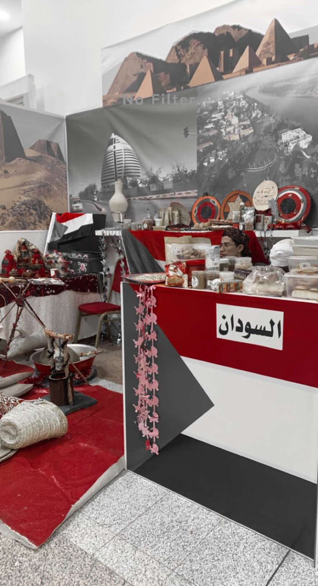 TheLegalAli's tweet photo. مهرجان تُراث الشعوب في #جامعة_الملك_عبدالعزيز https://t.co/NFVMjGouvN