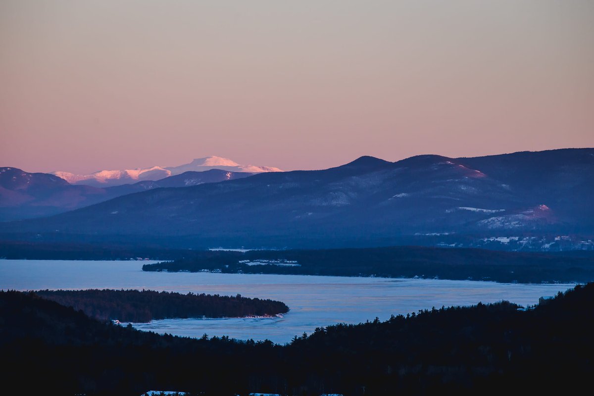 Gunstockmtn's tweet photo. Our hearts are with our local community in this time of loss. On behalf of all of us at Gunstock, please take good care and hug your loved ones. https://t.co/eP1LCCoq1F
