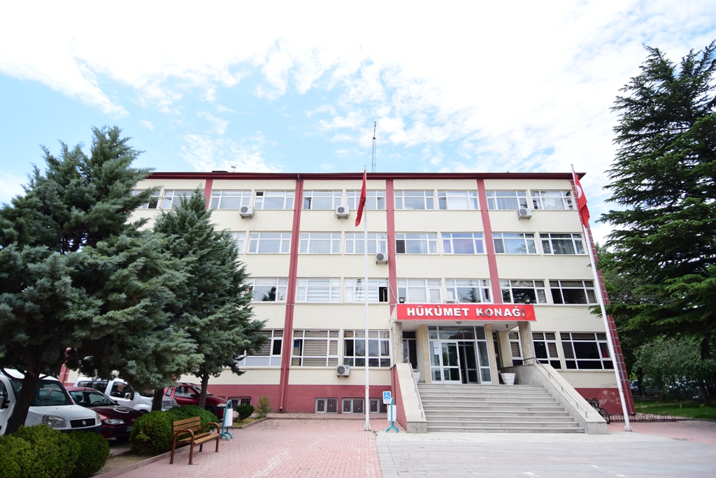 Duyuru (19.01.2023 Halk Günü Toplantısı)
Vatandaşlarımızın dertlerini, istek ve önerilerini Kaymakamımız Sayın Ahmet KARATEPE’ye iletebilmeleri amacıyla, 19.01.2023 Perşembe günü saat 15.00’te Kaymakamlık toplantı salonunda Halk Günü Toplantısı yapılacaktır.
ORTAKÖY  KAYMAKAMLIĞI