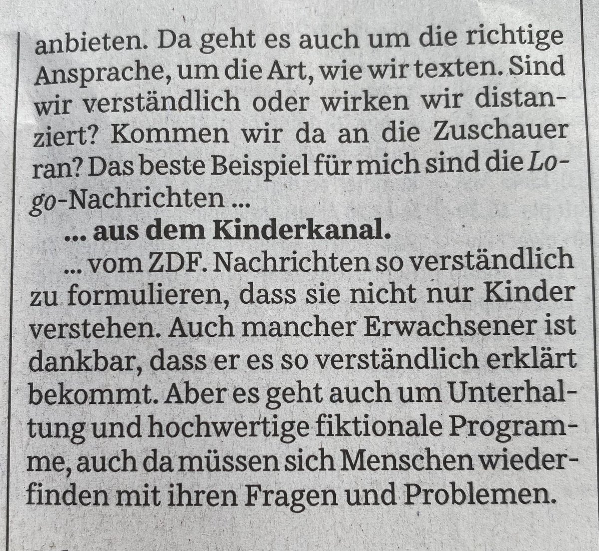 larsweisbot's tweet photo. Deutsche Medienmacher, hier der ZDF-Intendant, loben besonders gern das Kinder-Programm, von der Maus bis Logo. Denn da sei alles so schön „verständlich“. Eigentlich ein Skandal: Ich bin ein Erwachsener und würde gern entsprechend komplex informiert werden und nicht wie ein Kind https://t.co/uVU4nx1P1r