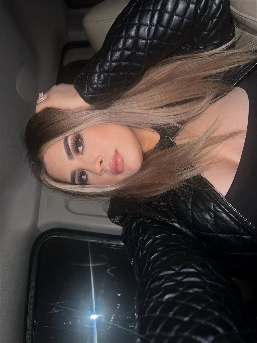 just_andreaa's tweet photo. Up close and personal https://t.co/XYurJyesZY