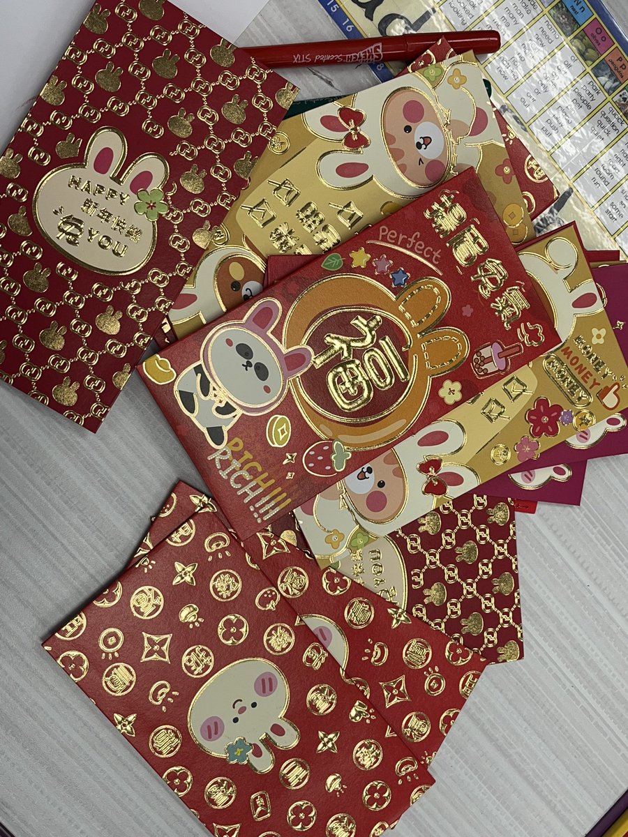 1J was treated to a great Lunar New Year presentation and activity! Do you know the significance of the red envelope ?