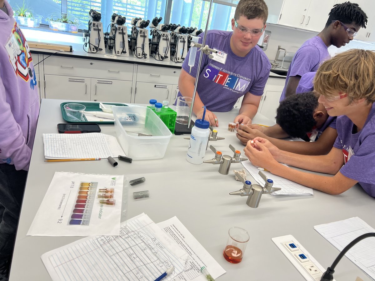 SFASTEMcenter's tweet photo. STEM Academy - Biology
In this lab, students developed their own experiment to create algae beads. This allowed them to investigate photosynthesis.
#STEMAcademy #SFASU #ColeSTEMBuilding #NISD #Biology #Photosynthesis #Algaebeads https://t.co/6JYdXF21G9